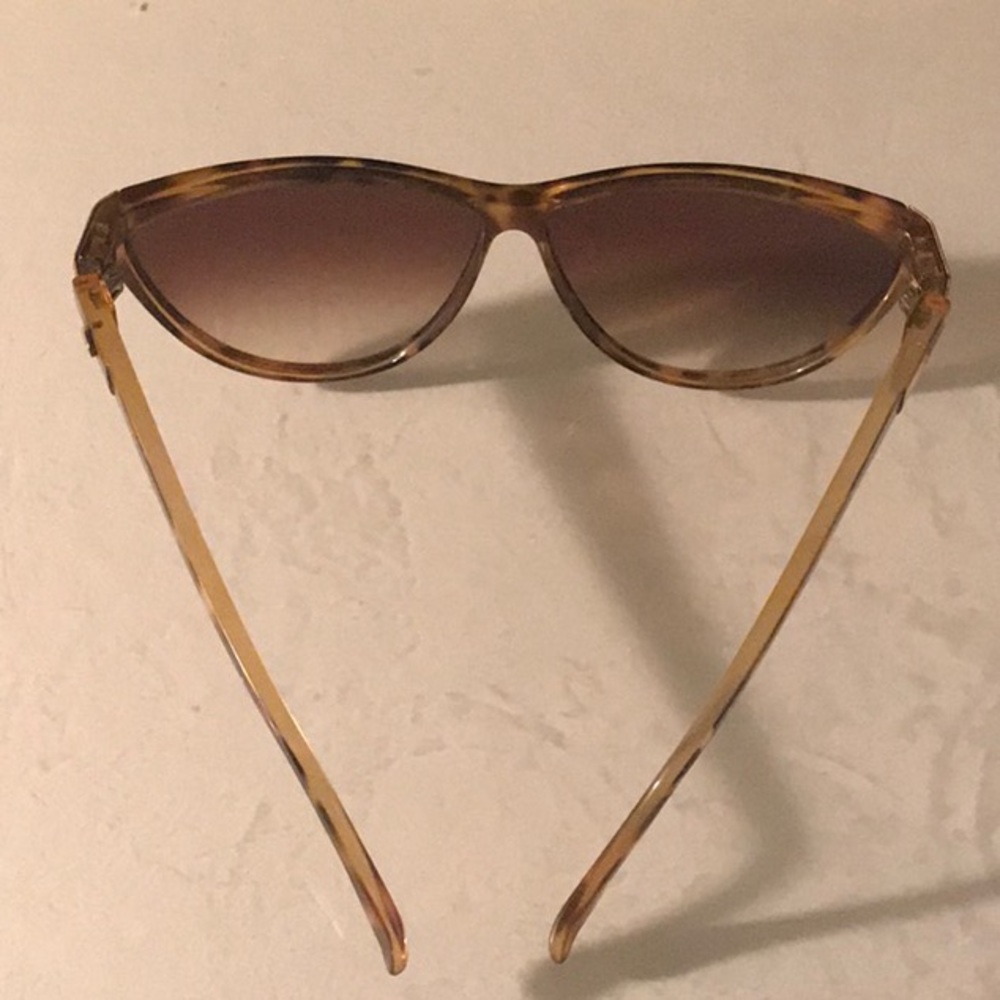 Leopard Sunglasses - Picture 2 of 3